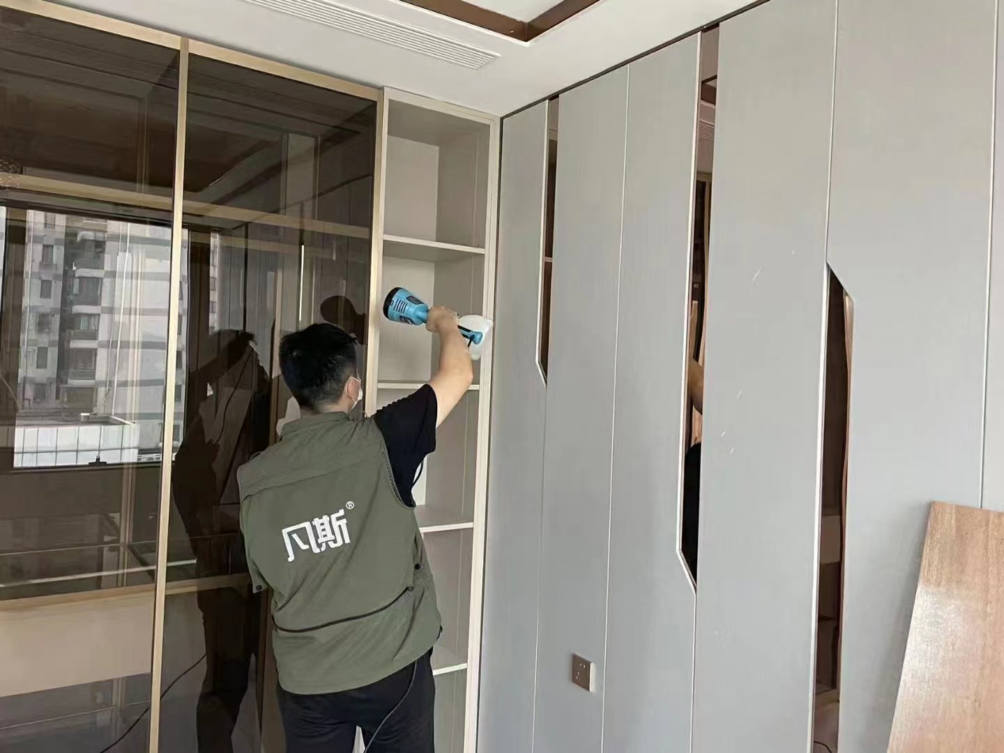 實木復合地板有甲醛嘛？值不值得購買